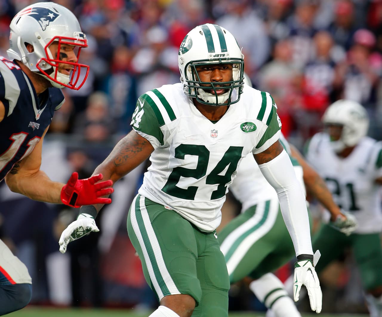 El esquinero Darrelle Revis de los NY Jets no entrenó debido a conmoción