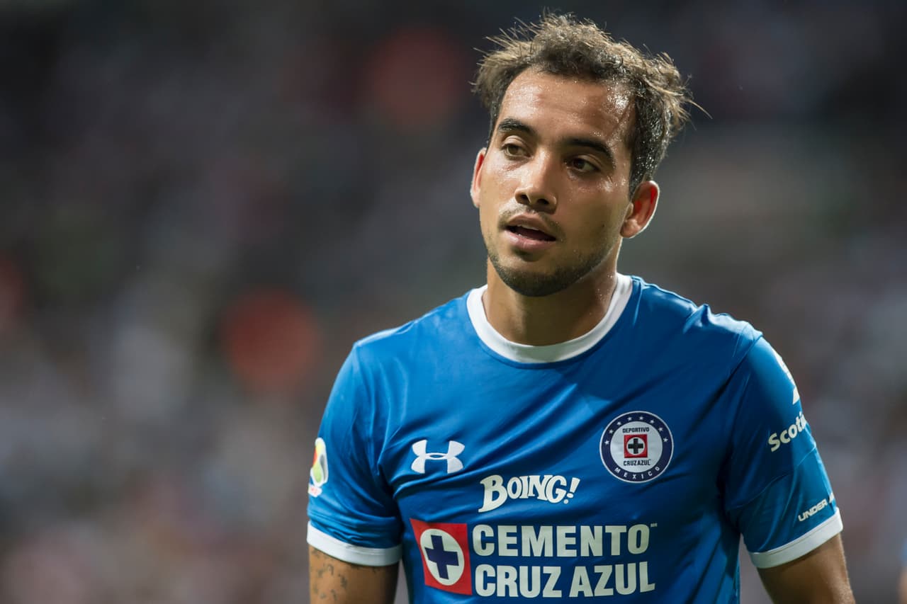 Aldrete es actual defensa en Cruz Azul, equipo en el que milita desde 2016.