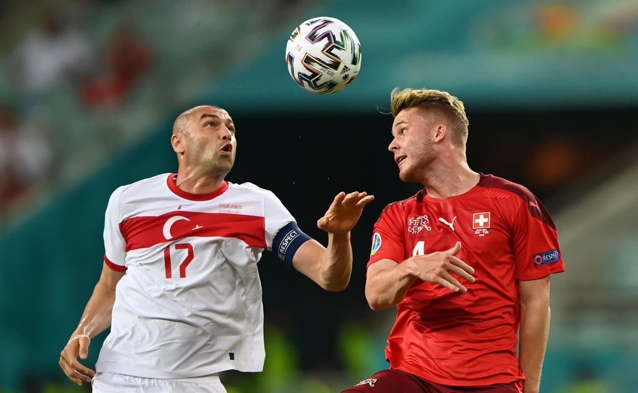 Suiza golea a Turquía 3-2 y, con este resultado, es tercero en el Grupo A en la Euro 2020. Con doblete de Xherdan Shaquiri y gol de Haris Seferovic, los suizos consiguen la victoria y esperan combinaciones para su clasificación a la siguiente ronda.