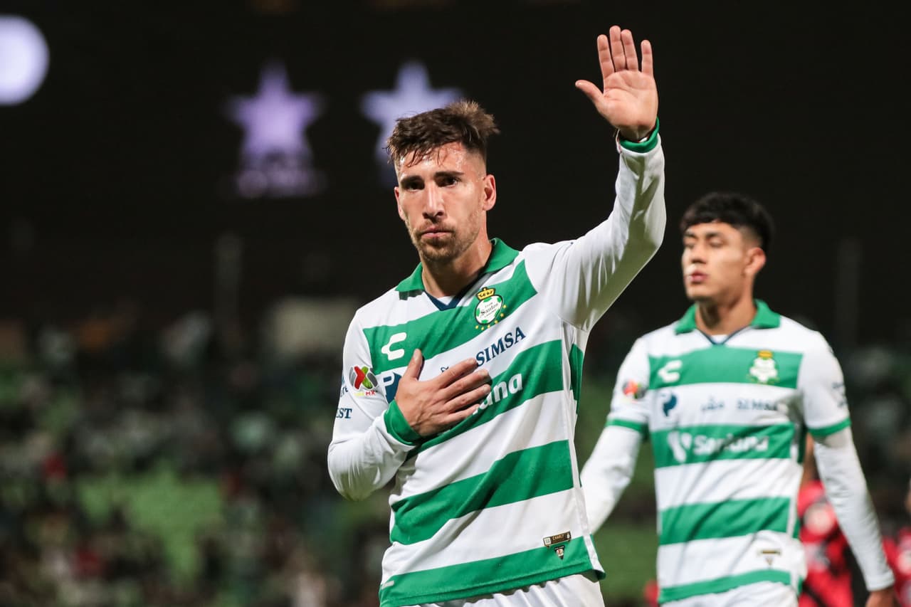 Santos Laguna sumó su tercer triunfo en los últimos cuatro partidos y se metió de lleno en la pelea por el Repechaje gracias los goles de Gorriarán, Suárez y el doblete de Preciado ante unos débiles Xolos de Tijuana.