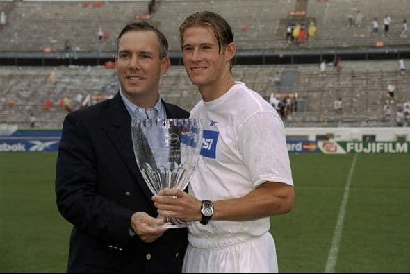 Otro jugador que figuró en estos clásicos de mitad de temporada es el norteamericano Brian McBride.