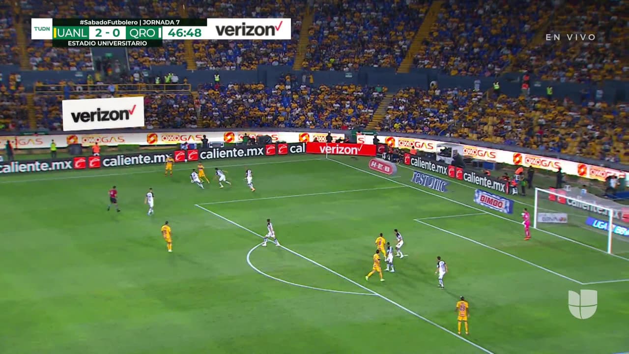 ¡TIRO ATAJADO! disparo por Fernando Gorriarán.