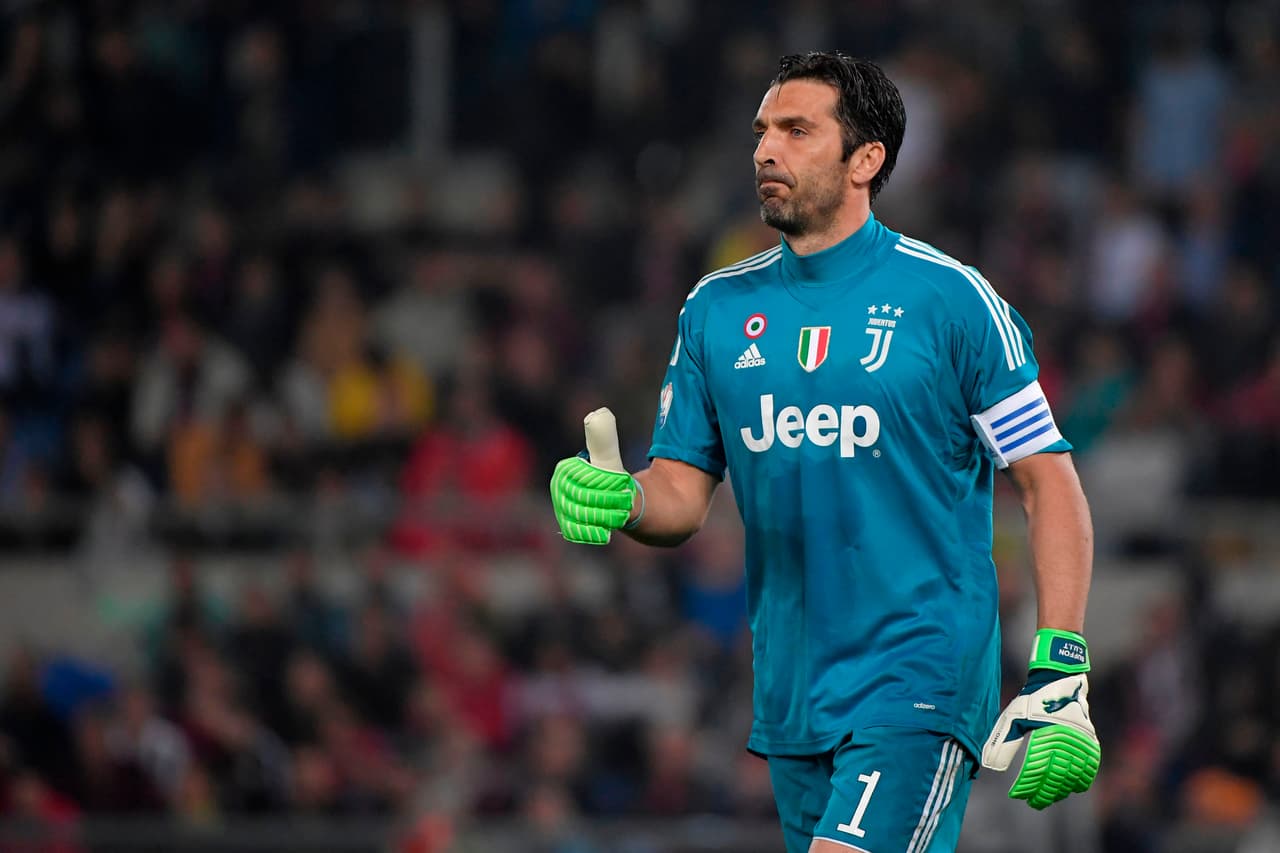 Desde 1995 Gianluigi Buffon ha estado defendiendo el arco pasando por Parma –donde debutó–, Juventus –donde está actualmente– y la selección de fútbol de Italia.
