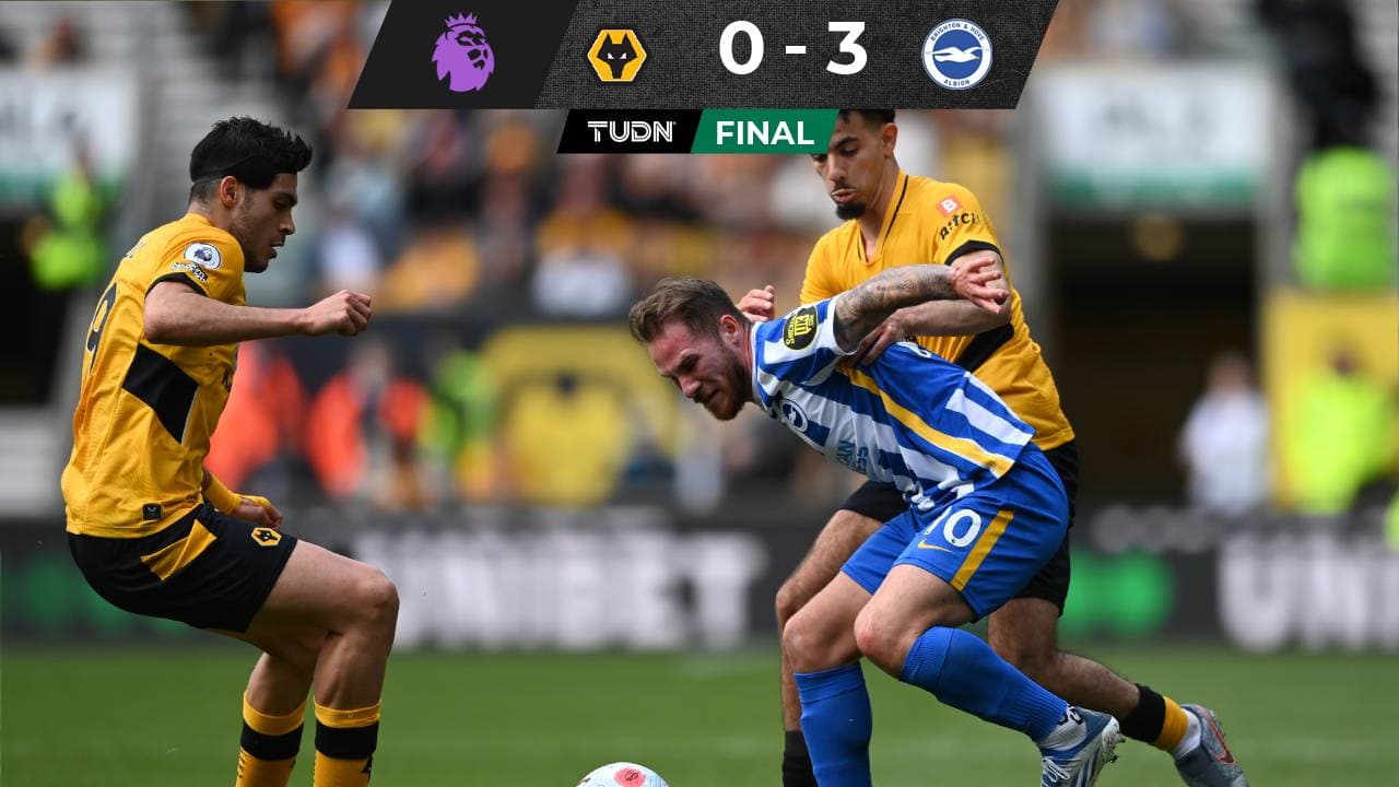 Raúl Jiménez juega el segundo tiempo en la derrota de los Wolves