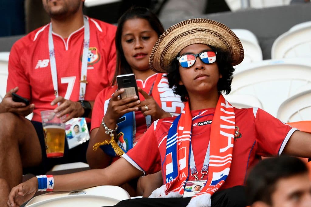 Orgullo, pasión y esperanza. Tres elementos con los que aficionados tanto de Panamá como de Túnez acudieron a Mordovia Arena para apoyar a los suyos y volver a casa con una alegría qué contar.