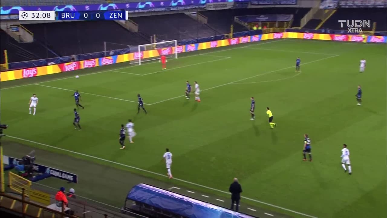 ¡Vaya riflazo! De Ketelaere puso el 1-0 para el Brujas