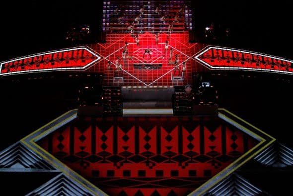 La voz de Madonna se escuchó desde las alturas del Lucas Oil Stadium.