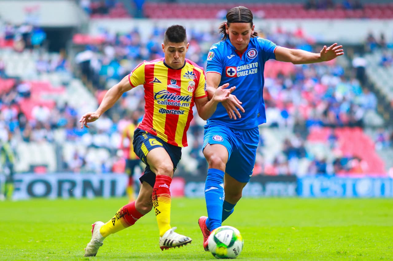 Se presentaron pocas ocasiones de peligro en la segunda mitad y ambos equipos se conformaron con la igualada.