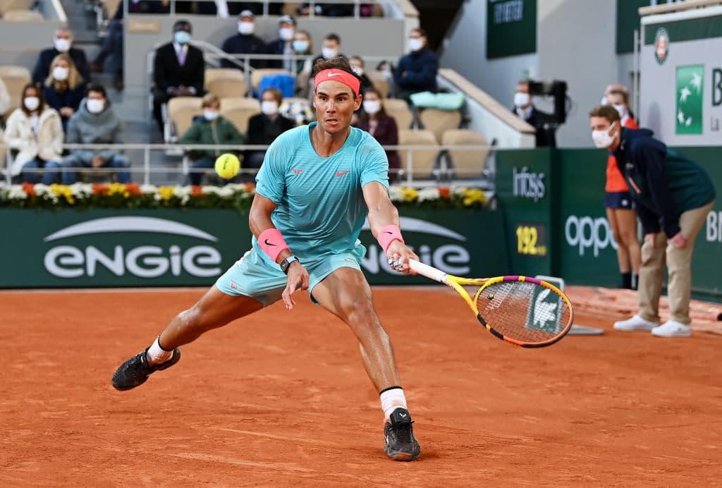 Rafael Nadal venció a Diego Schwartzman con parciales de 6-3, 6-3 y 7-6. Djokovic derrotó a Tsitisipás con parciales de 6-3, 6-2, 5-7, 4-6 y 6-1.