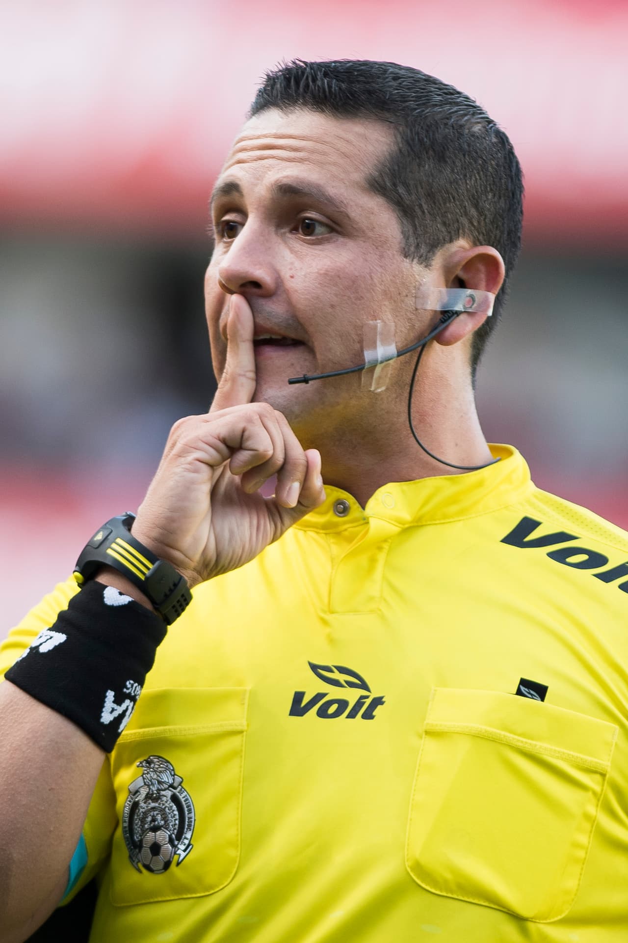 Diego Montaño Robles marcó 2 penales y mostró 3 tarjetas amarillas para controlar el encuentro.