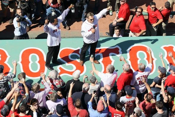 Antes de Martínez llegaron los puertorriqueños Roberto Clemente (1973), Orlando Cepeda (1999) y Roberto Alomar (2011); Marichal (1983), el venezolano Luis Aparicio (1984), el panameño Rod Carew (1991) y el cubano Tony Pérez (2000).