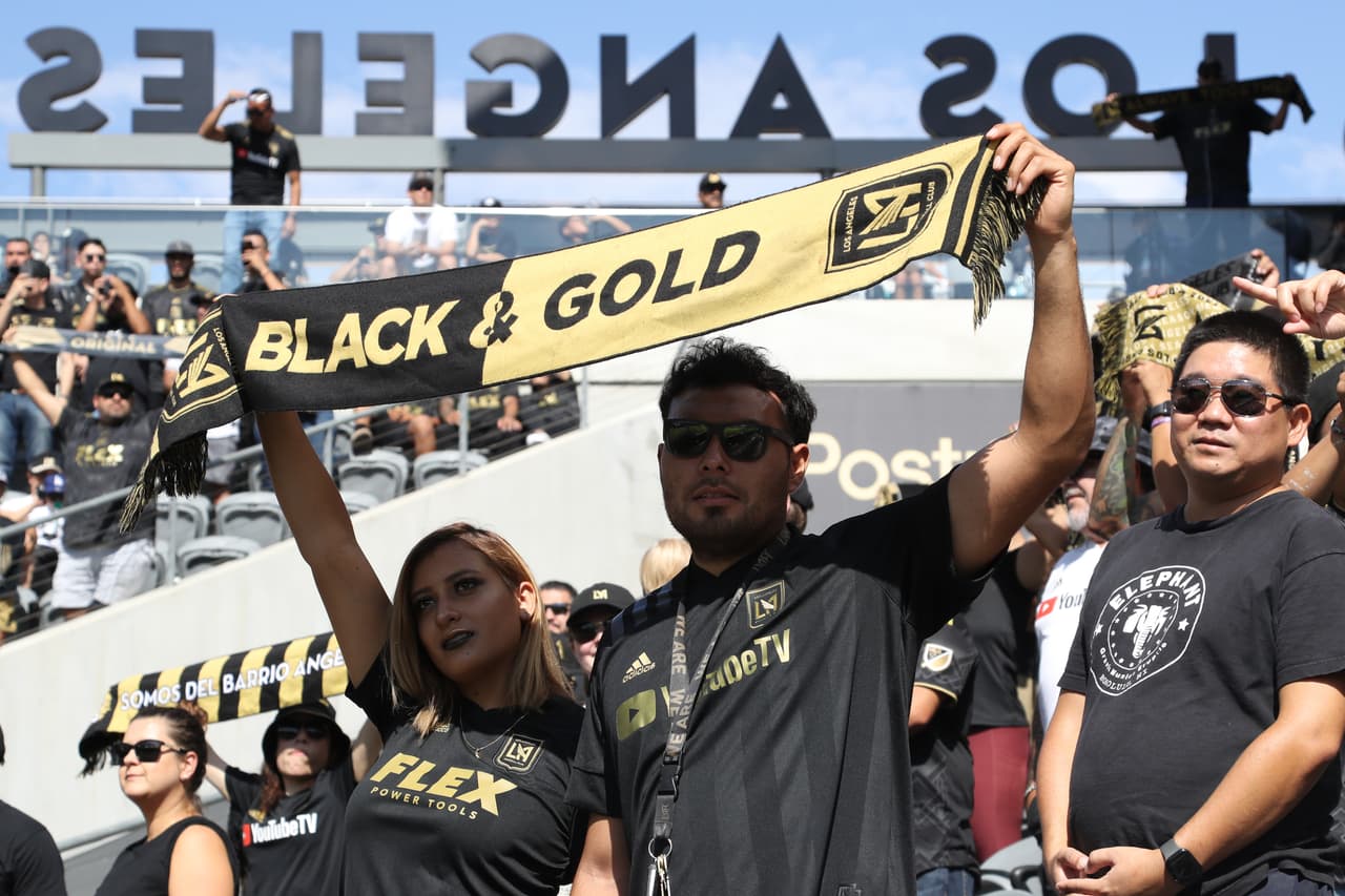 Dos colores que se identifican con Los Angeles Football Club.
<br>