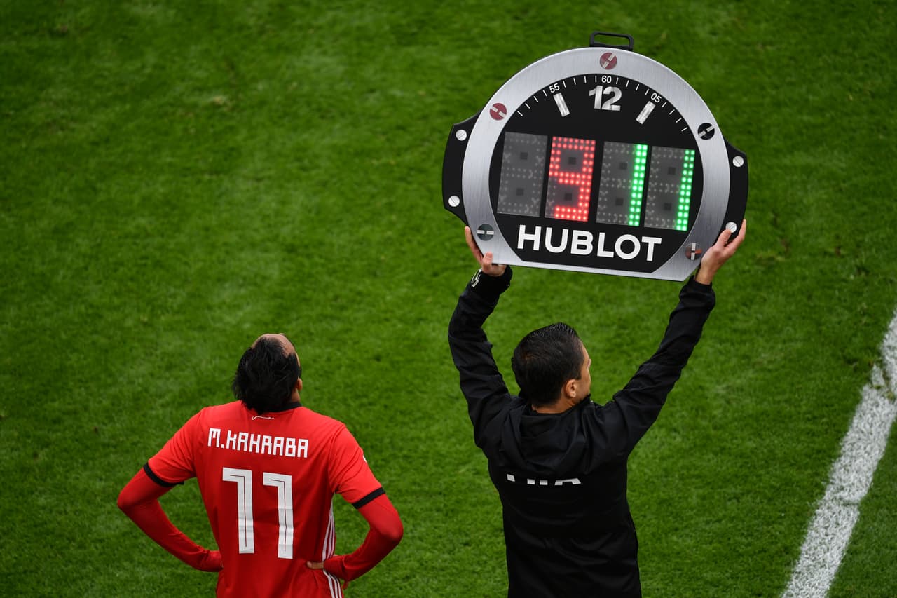 El técnico argentino Héctor Cuper realizó movimientos en Egipto para sostener el marcador.