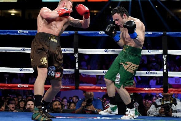 Un bombazo de izquierda mandó al tapiz a Chávez jr.