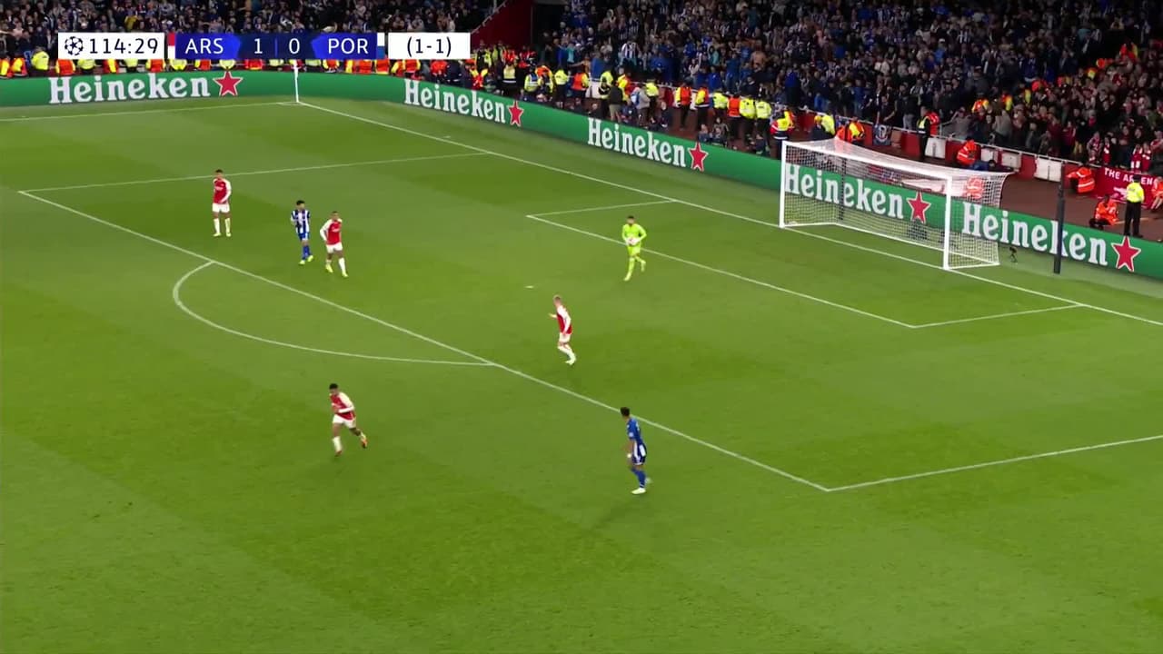 ¡TIRO ATAJADO! disparo por Galeno.