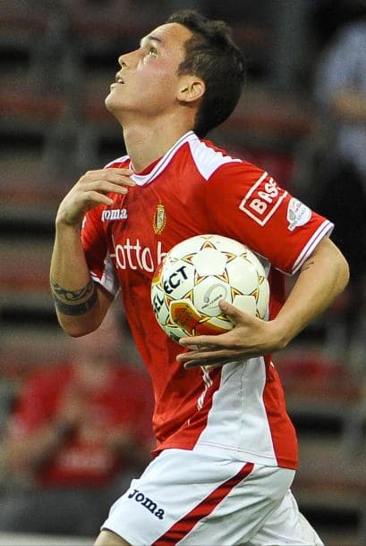 El futbolista vinotinto Luis Manuel Seijas se unió también a las oraciones de sus compatriotas y a través de la red de 140 caracteres animó a los venezolanos "Salgan con Dios y que los cubra en su manto, tengo fe que el no se va a olvidar de nosotros. Unión", texto que acompañó con el hashtag #SOSVenezuela en su Twitter @LuismaSG13.