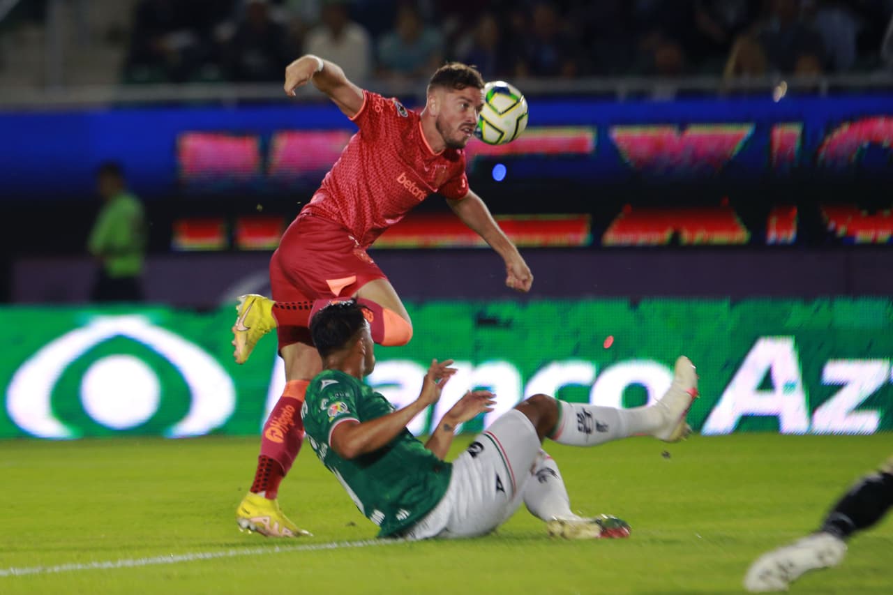 FC Juárez derrotó a Mazatlán en el Kraken como parte de la Jornada 5 del Clausura 2023 con goles de Denzell García, Tomás Martín Molina y Mauro Laínez. Los Cañoneros descontaron gracias a Ake Loba y Fernando Illescas siguen sin ganar en el torneo, donde ocupan la última posición de la General.