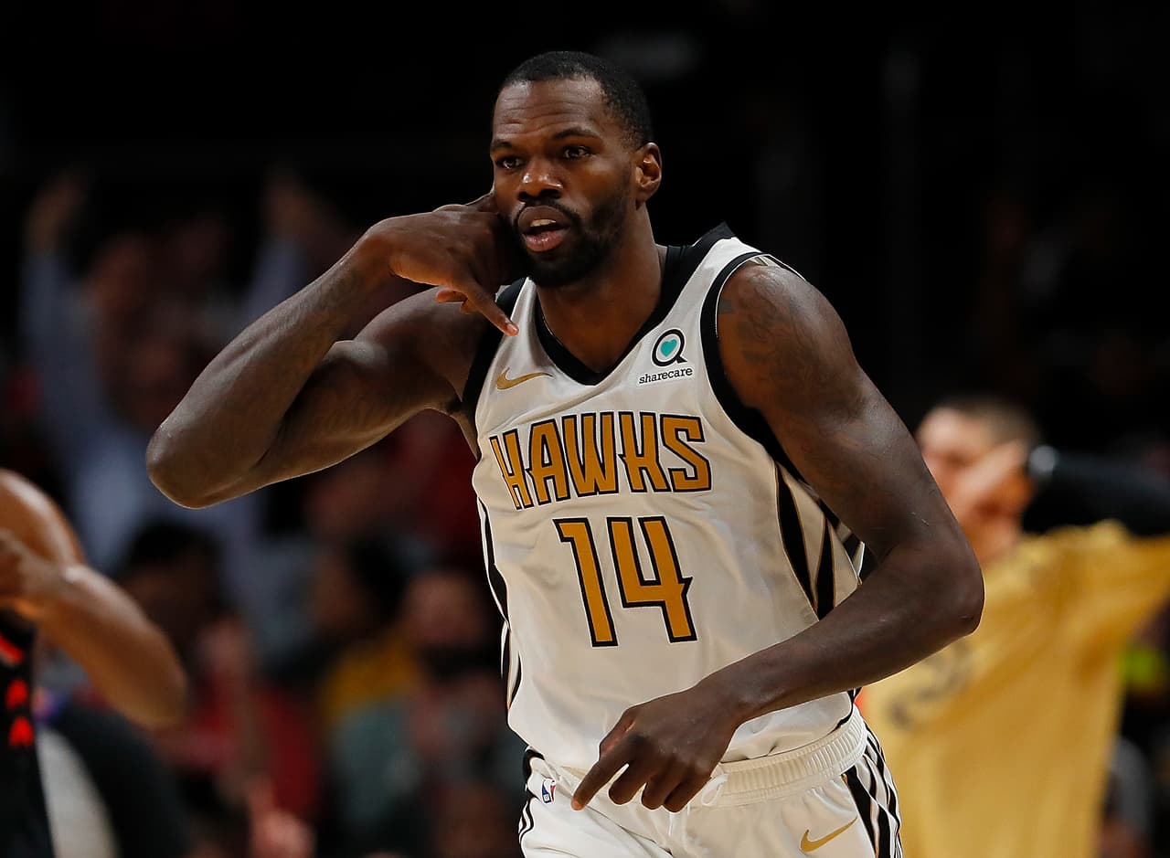 Dewayne Dedmon pasa a los Atlanta Hawks.