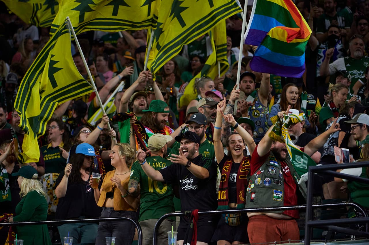 También hubieron festejos en Providence Park, donde Portland Timbers superó por 1-0 a FC Dallas.
<br>