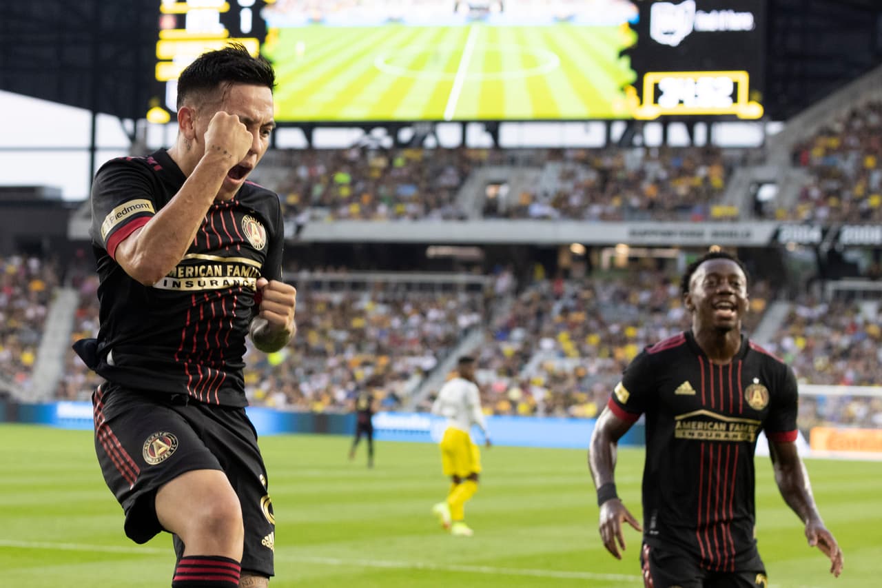 Tras pasar con Argentina por los Juegos Olímpicos, Ezequiel Barco anotó dos goles en la ansiada victoria de Atlanta United por 2-1 sobre Columbus Crew. Hacía 12 encuentros que 'las Cinco Bandas' no veían la victoria.
<br>