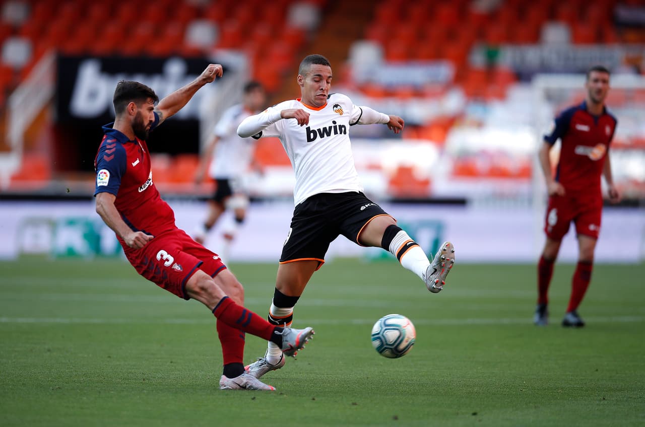 Valencia llegó 46 unidades y se coloca a uno de los puestos de competiciones europeas, mientras tanto, Osasuna permanece en el décimo segundo puesto con 35 puntos y sufrió su segunda derrota consecutiva.