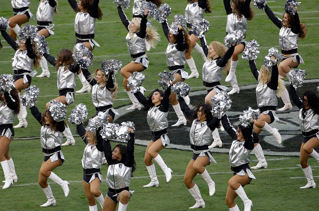 La Semana 12 de la NFL tuvo en la belleza y energía de las porristas en los estadios ese ingrediente perfecto para darle un color especial al fútbol americano estadounidense.