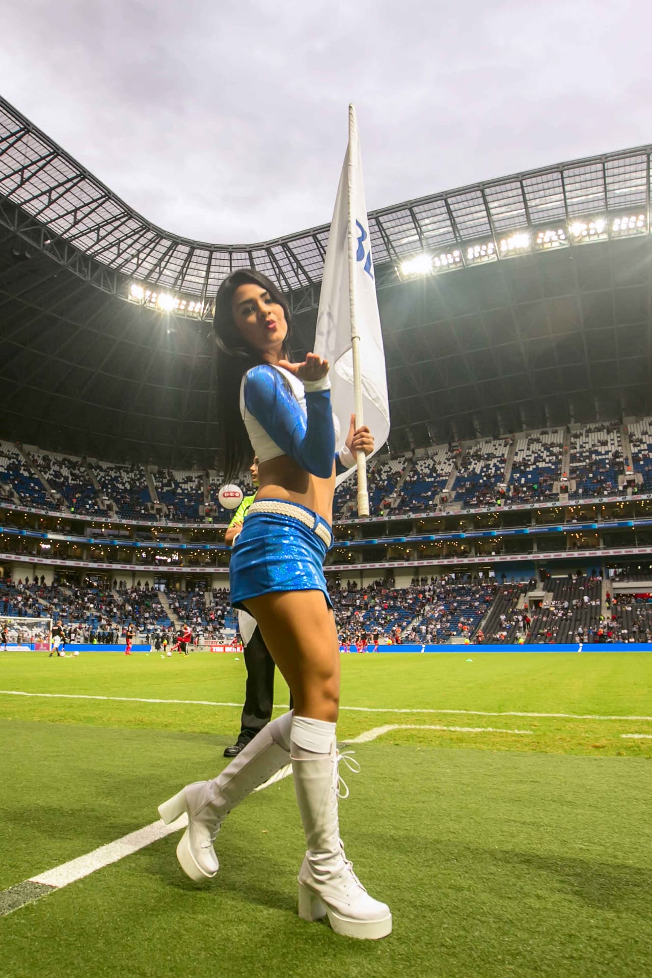 La belleza de las porristas en la fecha 14