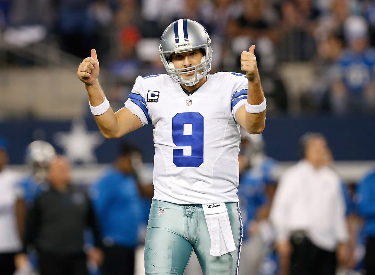 #10 TONY ROMO, Dallas Cowboys - $18,000,000. Seis años, $108,000,000 totales con $55,000,000 garantizados (AP-NFL).