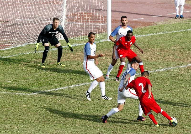 Aunque en el papel la Selección de Cuba es más débil que la de Estados Unidos, los locales quisieron animar a su público y dieron la pelea.