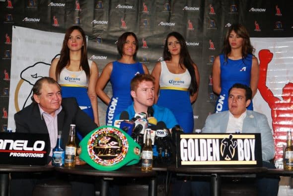 “Lara es un zurdo difícil, con gran experiencia amateur, pero haberme enfrentado a distintos estilos de peleadores me hace pensar que saldré bien librado. Y si a esto agregamos que como siempre me prepararé al 100 por ciento, estoy seguro que mi carrera seguirá en ascenso”, sostuvo el ex monarca mundial de los superwelters. (Foto: Canelo Promotions)