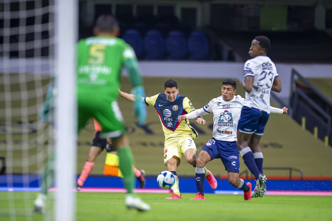 Richard Sánchez (29’) y Pedro Aquino (42’) marcaron los tantos para la victoria de los de Coapa. Las Águilas llegaron a 16 unidades y se sacuden del trago amargo de media semana. La próxima jornada, los de Solari se enfrentarán a Tijuana y Pachuca a los Rayos.