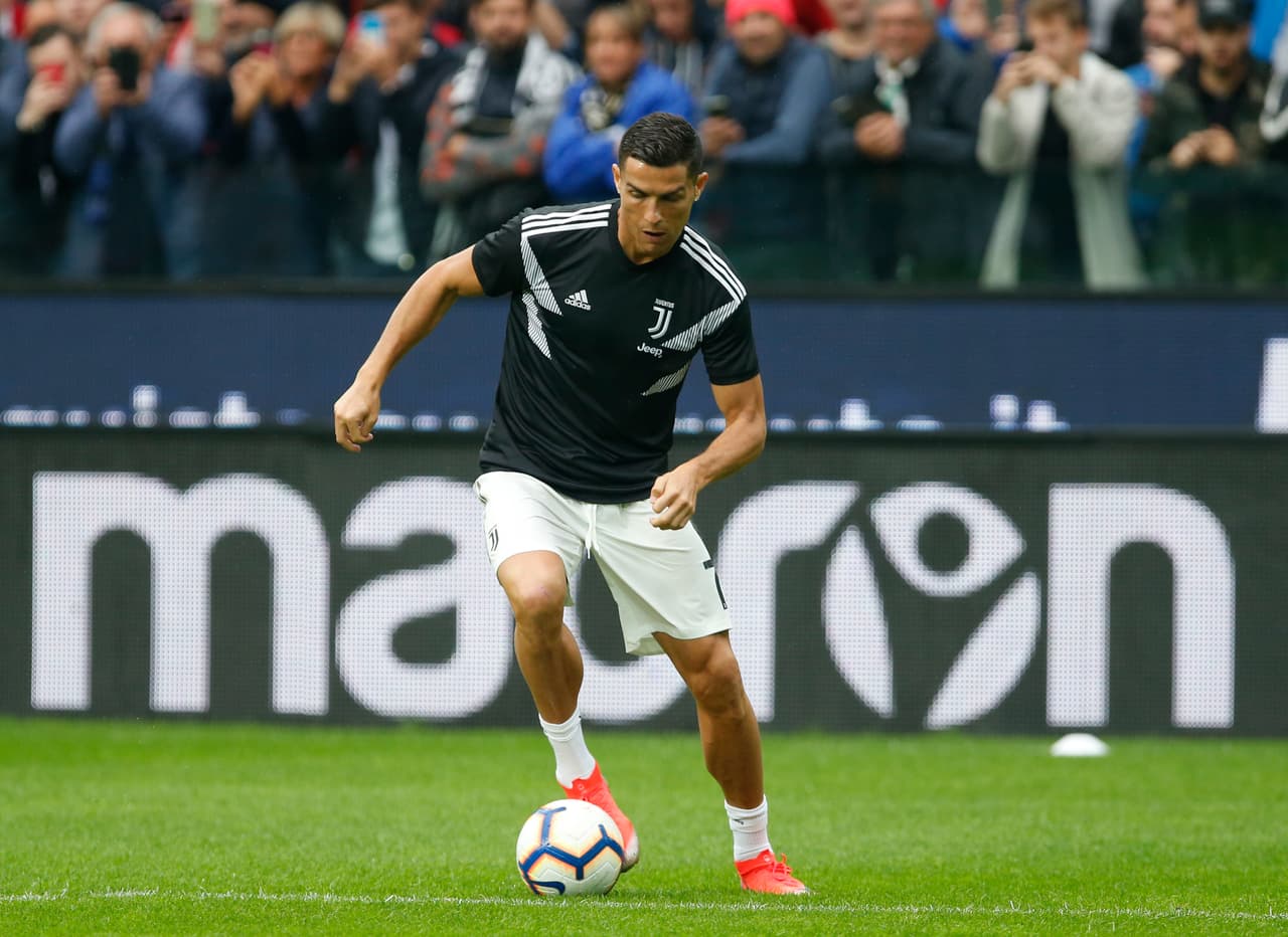 Como viene siendo costumbre esta temporada, el portugués era el más seguido por las cámaras desde el calentamiento en el césped.