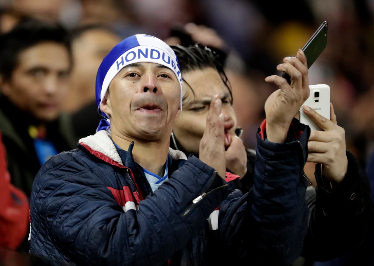 Honduras y Ecuador empataron sin goles en un partido disputado en Nueva Jersey que fue más fiesta en las tribunas que en la cancha, en un duelo cerrado y con pocas emociones.