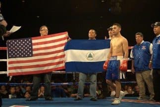 Randy Caballero conquistó el título gallo FIB.