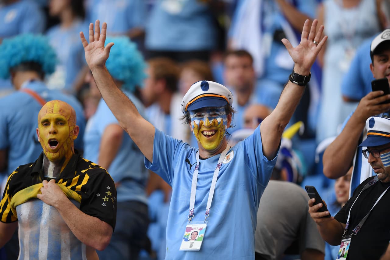 El colorido de los fanáticos en el partido de Uruguay contra Arabia Saudita fue protagonista en el segundo partido de ambos en el grupo A del Mundial de Rusia 2018.