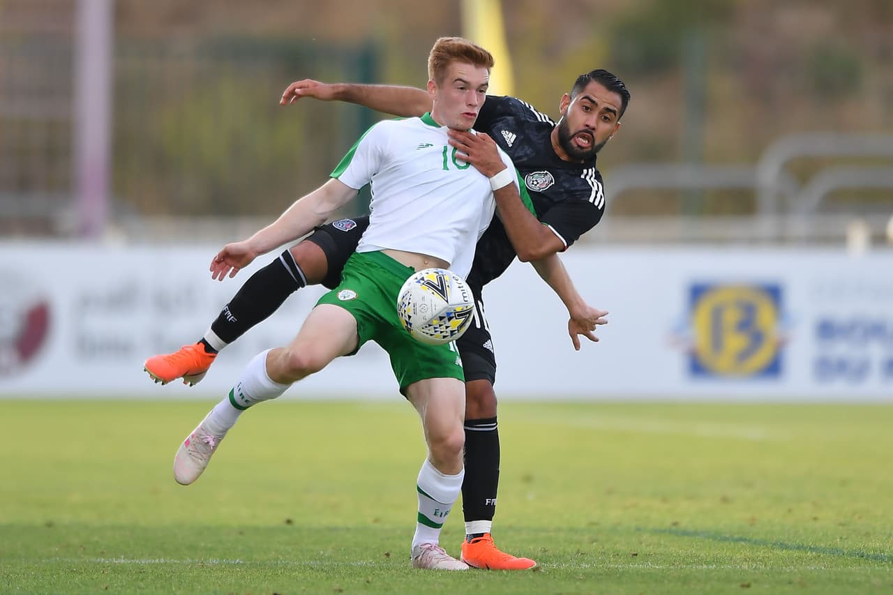 Mientras México ganó su primer partido del Grupo C por 2-0 contra Baréin, la selección de Irlanda goleó 4-1 a China.