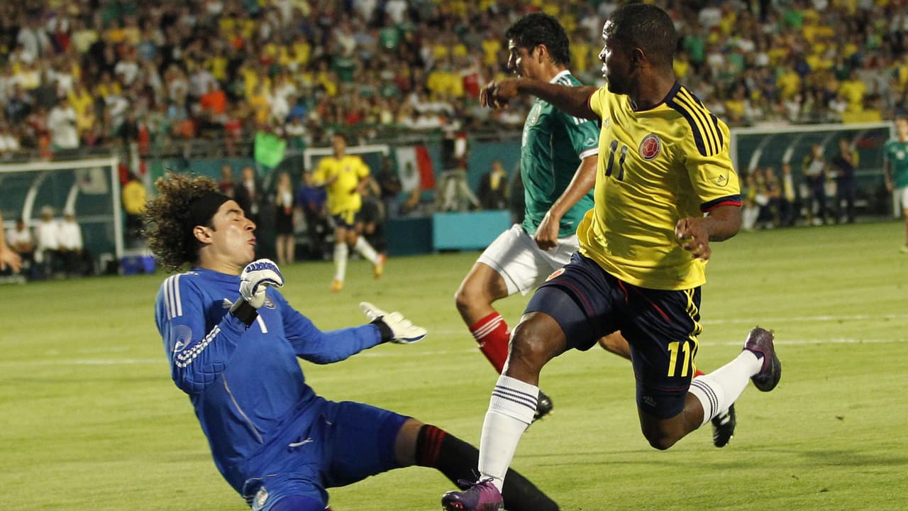 Guillermo Ochoa y los errores que le costaron la derrota al Tri ante Colombia