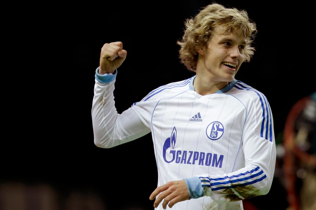 Su calidad deslumbró al Sevilla, que desembolsó un millón y medio de euros por él.