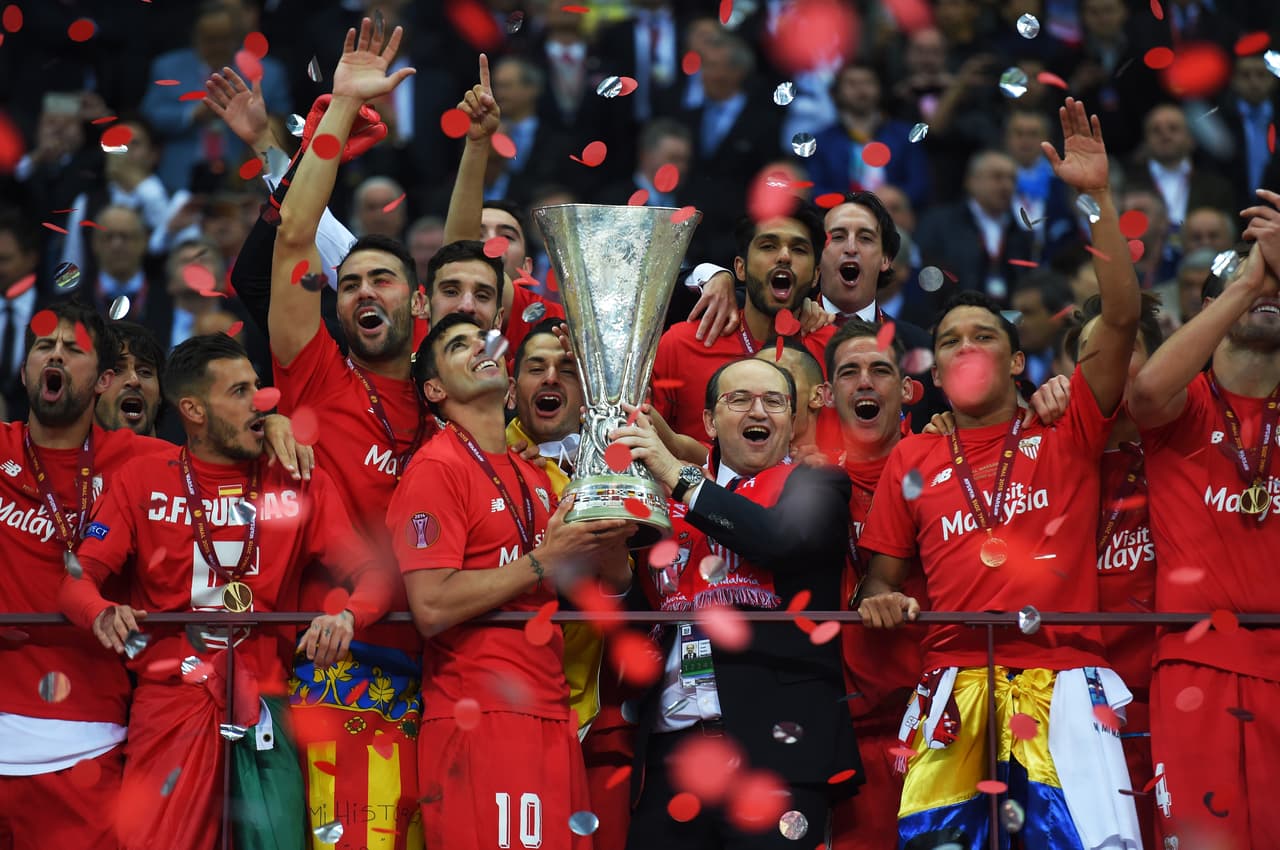 En dicha final el Sevilla se impondría al Dnipro Dnipropetrovsk de ucrania en una final de volteretas y buenos goles.