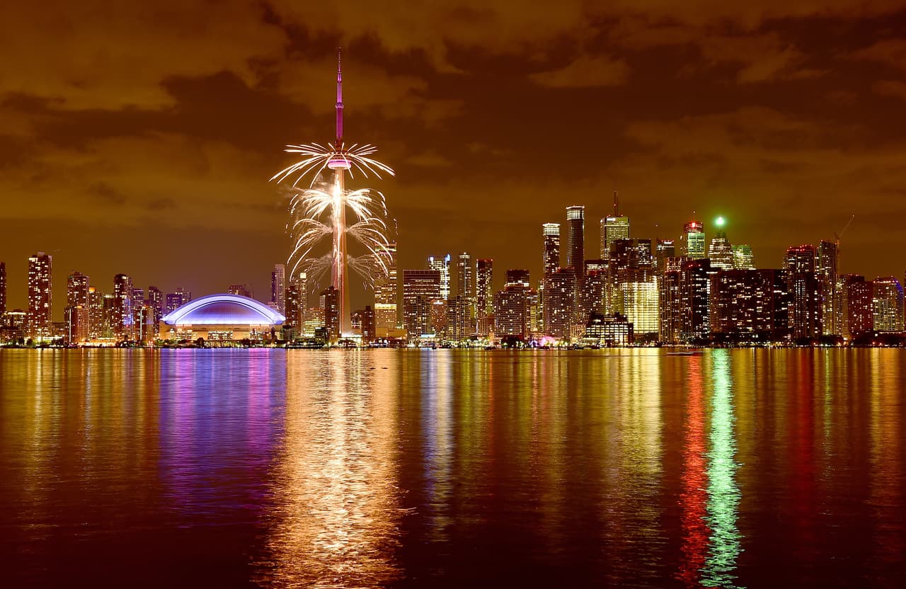 Así se vieron los alrededores de Toronto durante la inauguración de los Juegos Panamericanos que tuvieron cede en ésta ciudad.