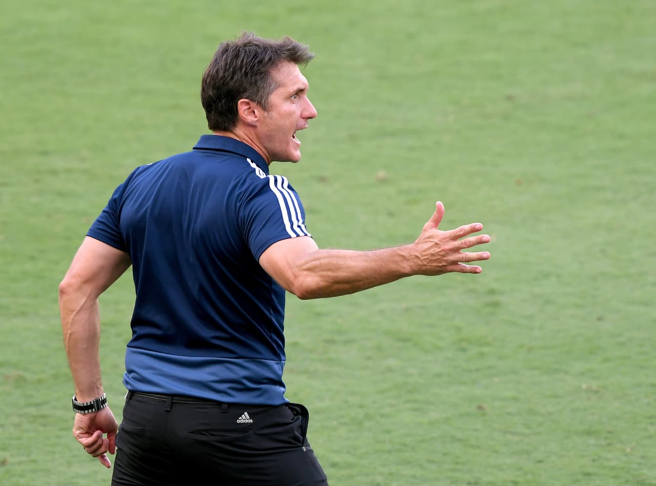 Guillermo Barros Schelotto reclama error del VAR, no del árbitro, ante LAFC