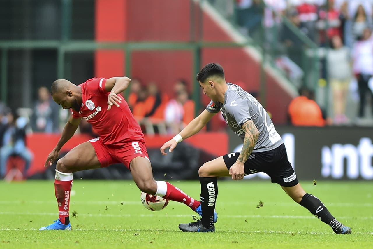 En un partido de volteretas, el Necaxa derrota a domicilio al Toluca 2-3 en un juego entretenido con gol de penal de Mauro Quiroga en el tiempo agregado.