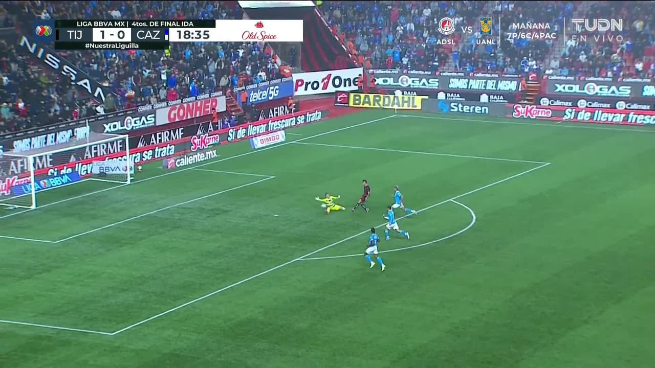 ¡GOL!  anota para Club Tijuana. Efraín Álvarez