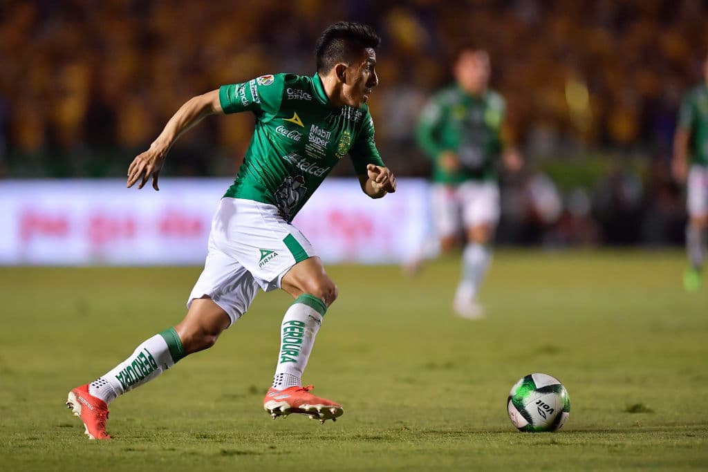 Ángel Mena echó en falta a su socio en ataque José Macías, quien se tuvo que ir a reforzar a la Selección Mexicana sub 20 en Polonia, y estuvo muy solitario el ecuatoriano en ataque, no se combinó del todo bien con Joel Campbell.