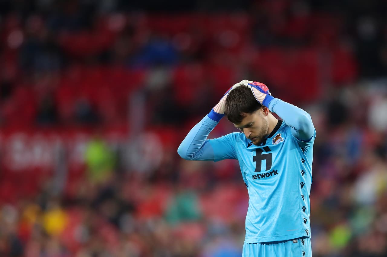 Sevilla no pasó del empate sin goles en casa ante la Real Sociedad y se rezaga en el intento de dar alcance al líder Real Madid.