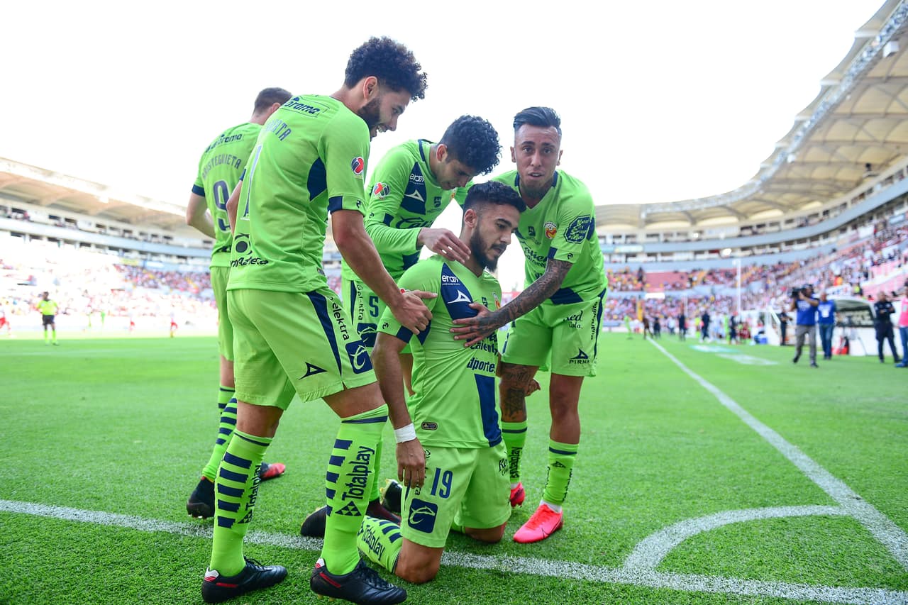 Monarcas Morelia sorprende con triunfo de visita 1-2 ante Necaxa.