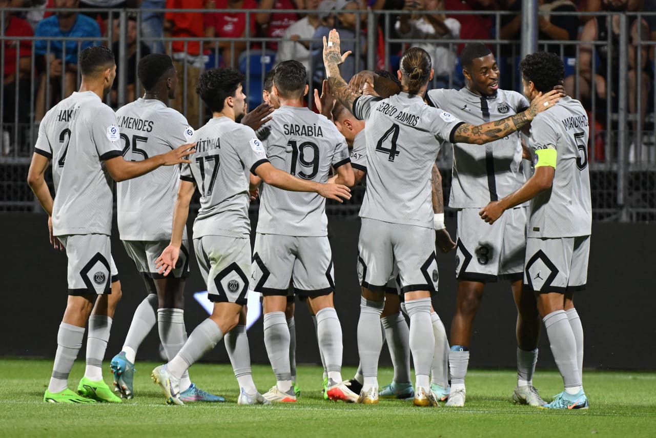 Lionel Messi y Neymar brillaron en la goleada del PSG al Clermont en el arranque de la Ligue 1.