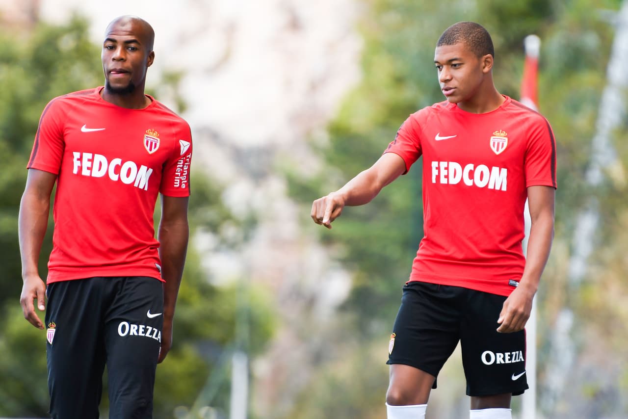 El rotativo asegura que el jugador ha hecho saber a su actual club, el Mónaco, que quiere fichar por el PSG, lo que choca con la voluntad de la entidad del Principado de no vender a un rival local.
