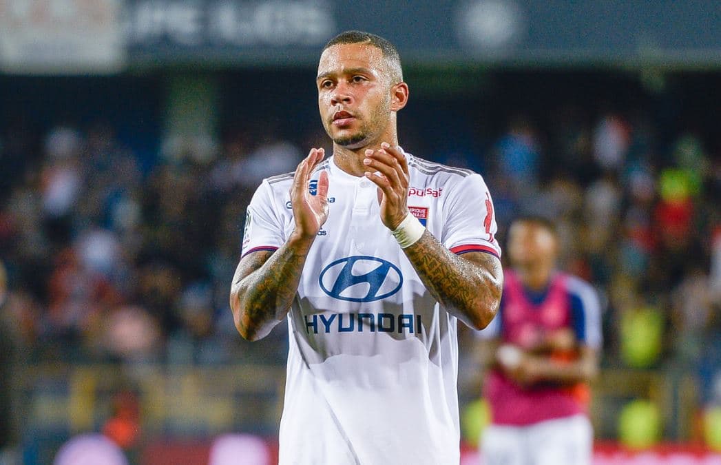 Dos jugadores del Lyon se rompen el ligamento en el mismo partido