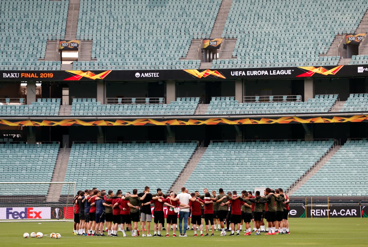 Luego de varios días preparando la Final de la UEFA Europa League, el Arsenal de Unai Emery tuvo su última práctica antes de dicho partido ante el Chelsea. Los Gunners reconocieron el terreno de juego del Estaduio Olímpico de Bakú este martes y definieron los últimos detalles para afrontar de la mejor manera el juego por el título.